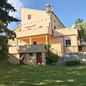 Sveti Lovro , Lovrečica Croazia
